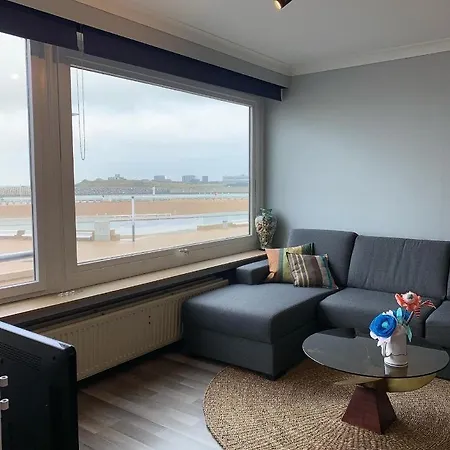 Apartment De Zeeheld Ostend